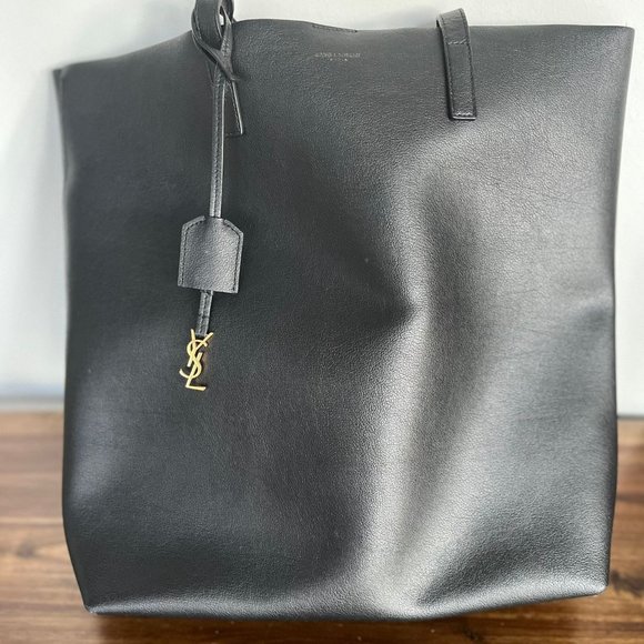 Saint Laurent Shopping Tote - Picture 14 of 15